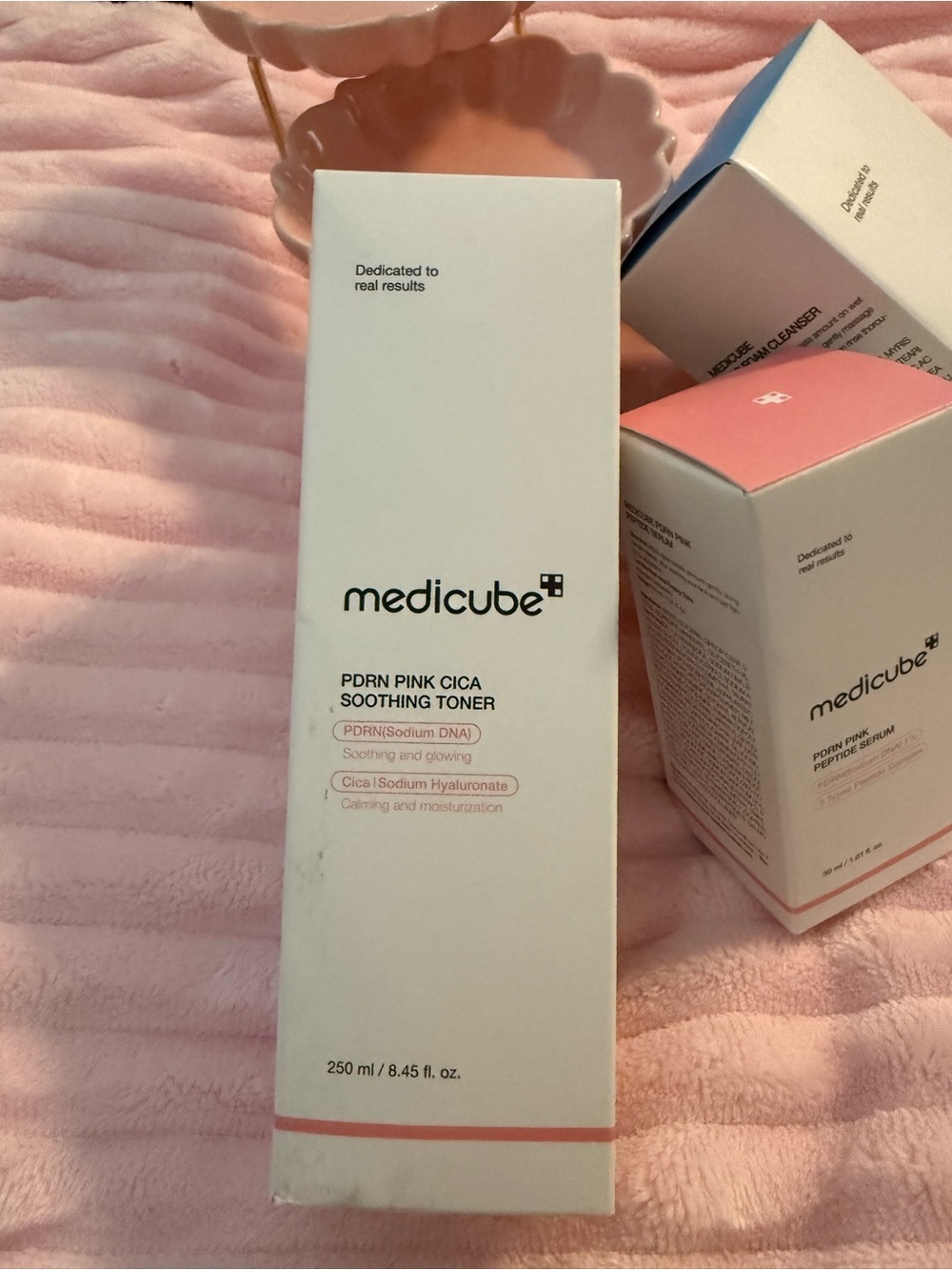 ✨MEDICUBE 3-ITEM BUNDLE✨  CLEANSER, TONER & PEPTIDE SERUM - Picture 3 of 8